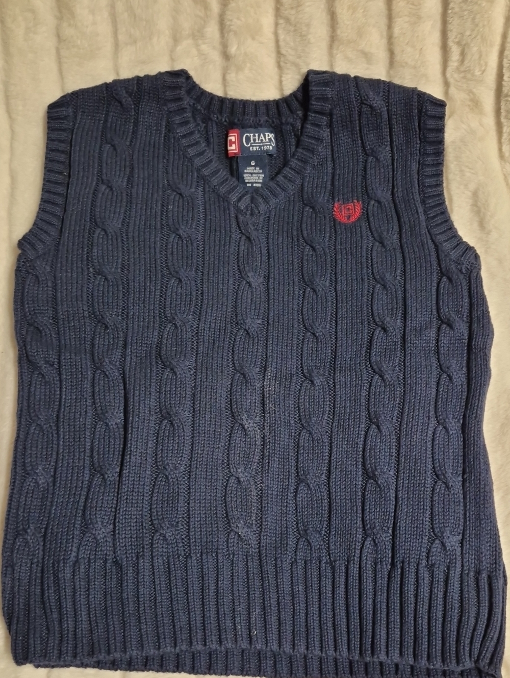 Chaps Navy Cable-Knit V-Neck Sweater Vest with Red Crest
